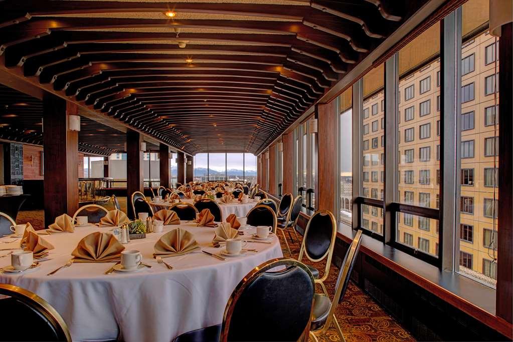 The Hotel Captain Cook Анкъридж Ресторант снимка