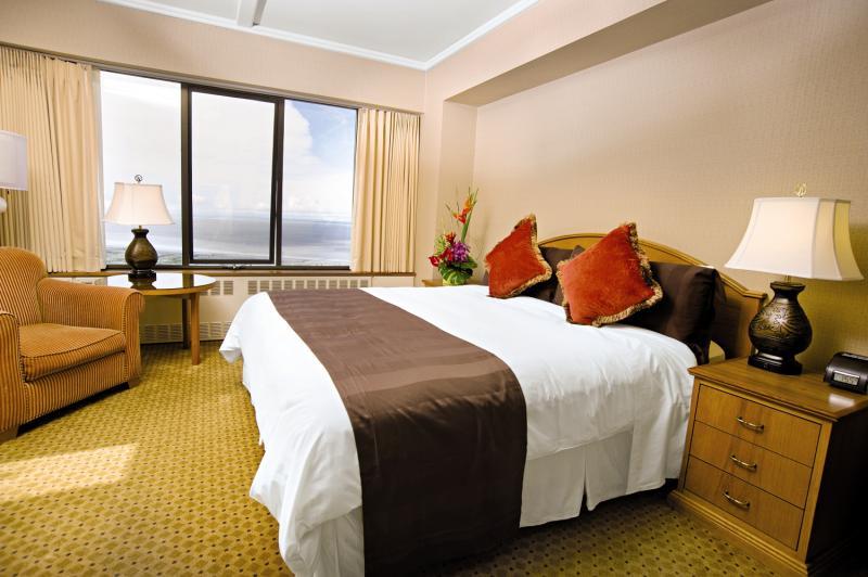 The Hotel Captain Cook Анкъридж Екстериор снимка