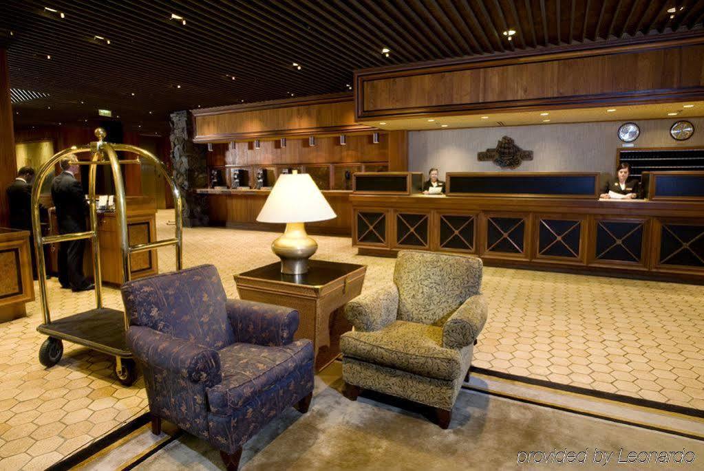 The Hotel Captain Cook Анкъридж Екстериор снимка